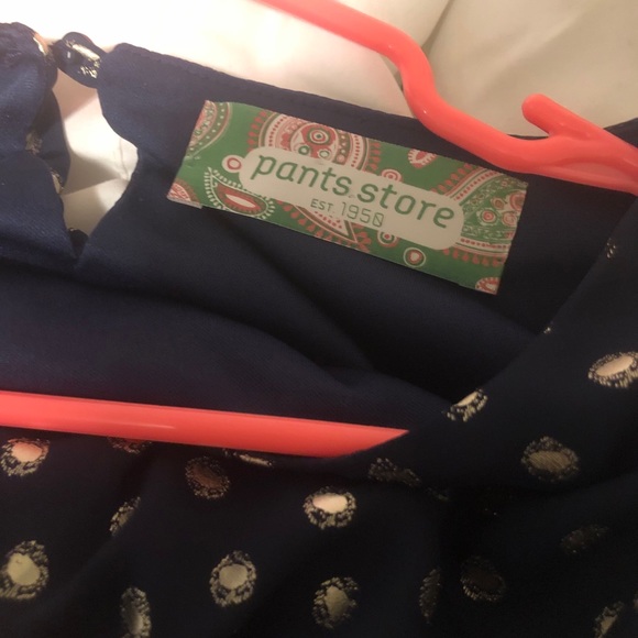 ✨PRICE DROP✨
Cute Shirt - Picture 2 of 3